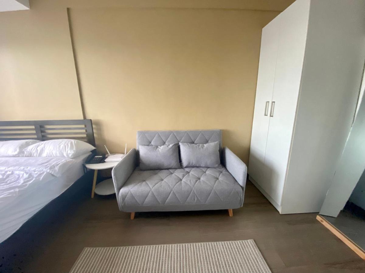 케손시티 Cozy Fully Furnished Qc Studio With Skyline View 아파트 호텔 외부 사진